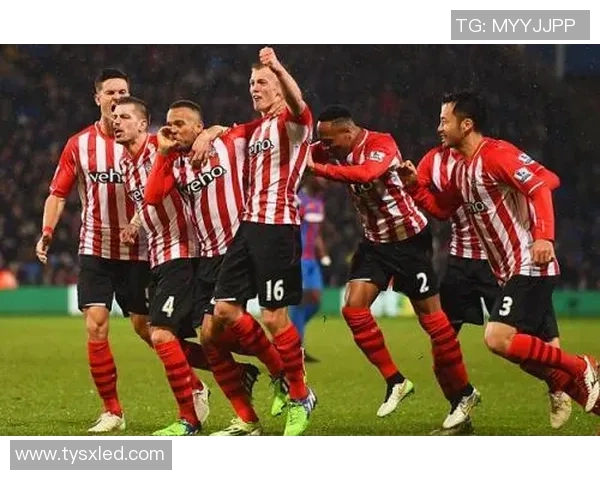 曼彻斯特与南安普顿激战正酣比赛结果揭晓引发球迷热议